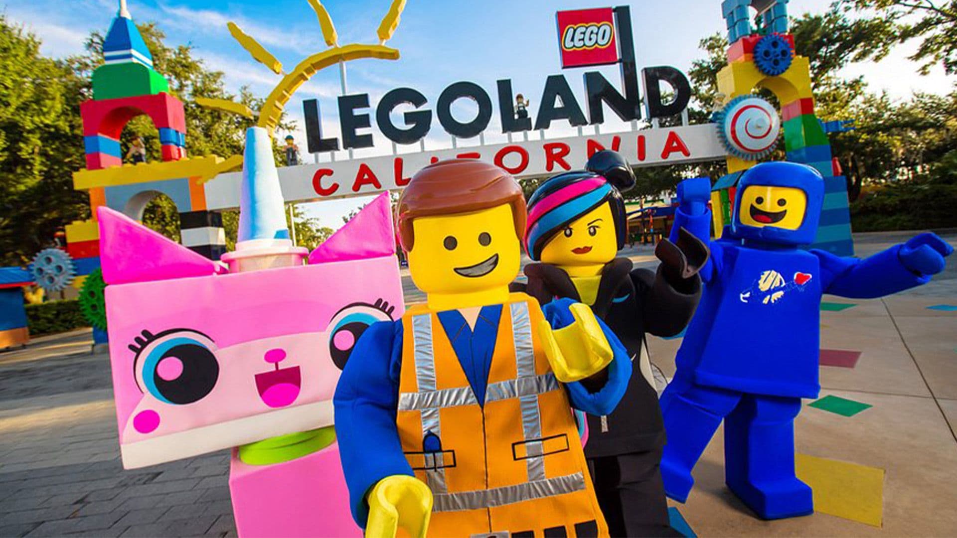 Private car Singapore to Legoland Malaysia