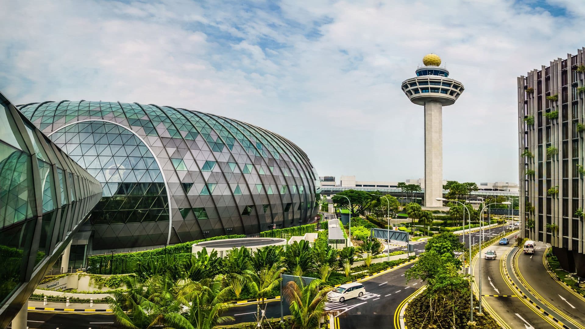 Changi Airport private car transfer to Malaysia